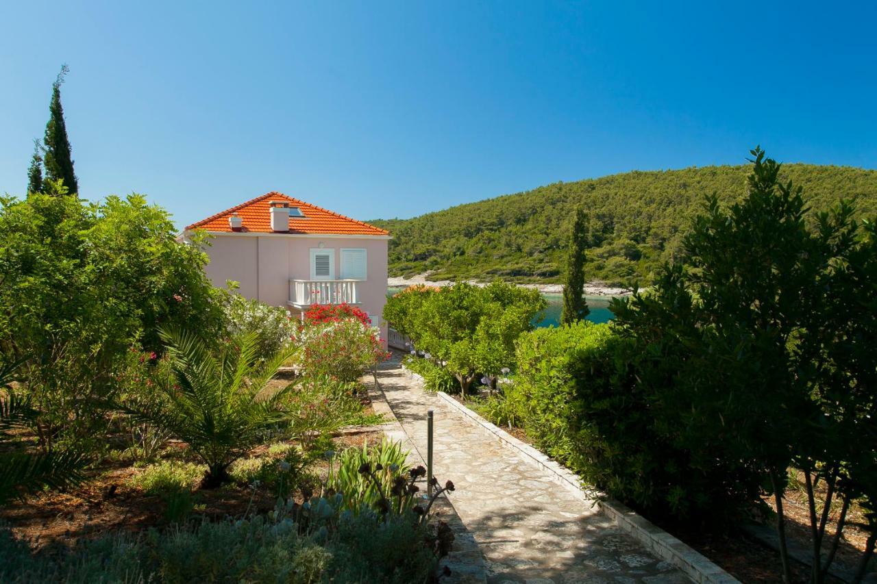 Waterfront Villa With Pool Vela Luka Kültér fotó