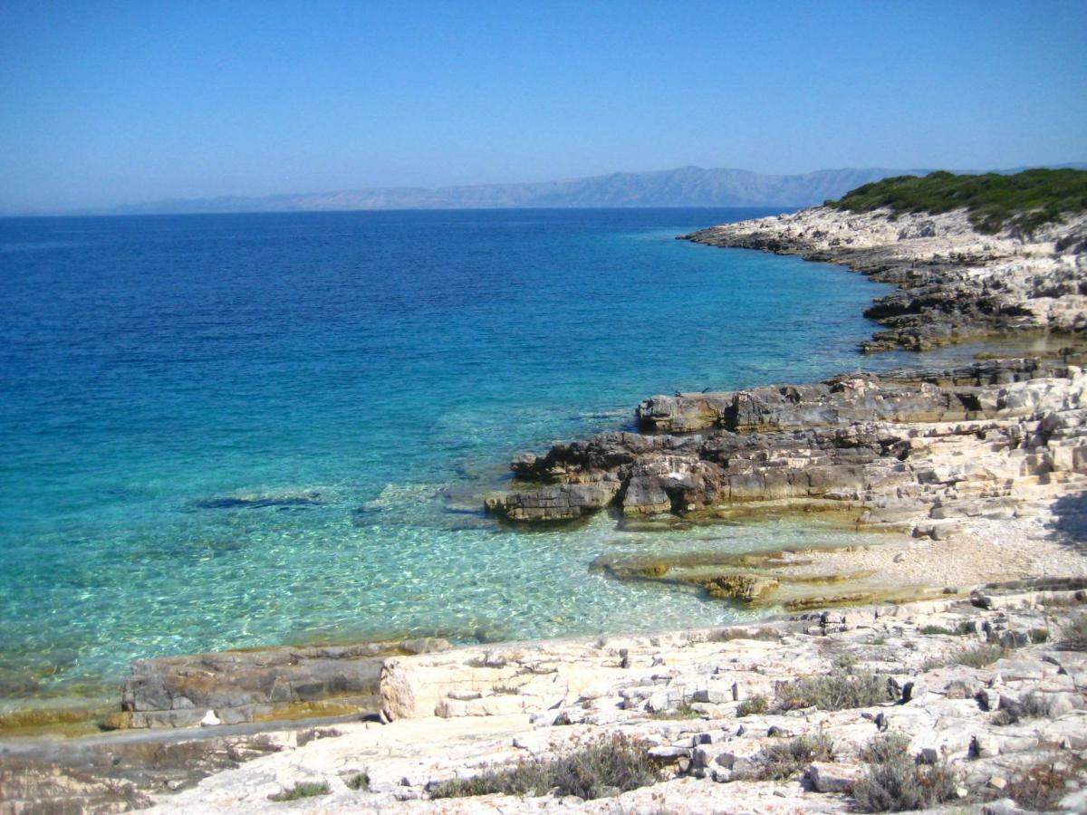 Waterfront Villa With Pool Vela Luka Kültér fotó